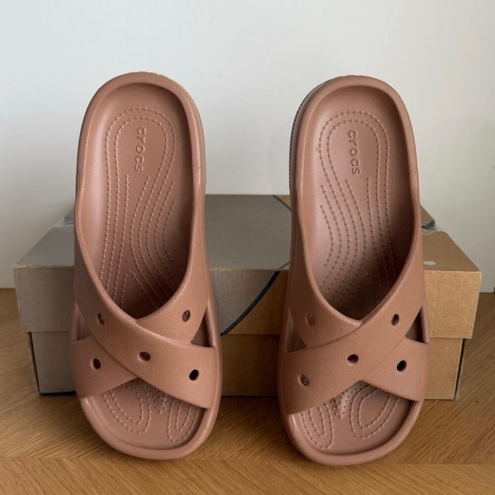 Crocs Classic Cross Strap ‘Milk Chocolate’ Women Slip On Sandals- SZ 7